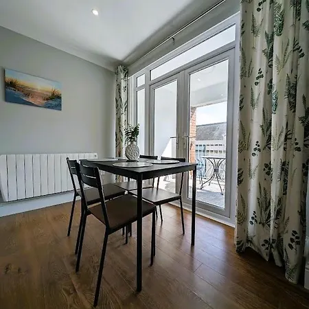 Appartement Seas The Day à Newcastle  Extérieur photo